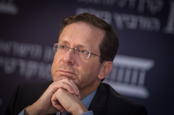 בשקט בשקט: בוז'י הרצוג נחקר שוב בשבוע שעבר