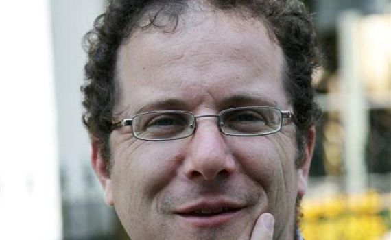 למה אתם הורסים את מבנה המשפחה?