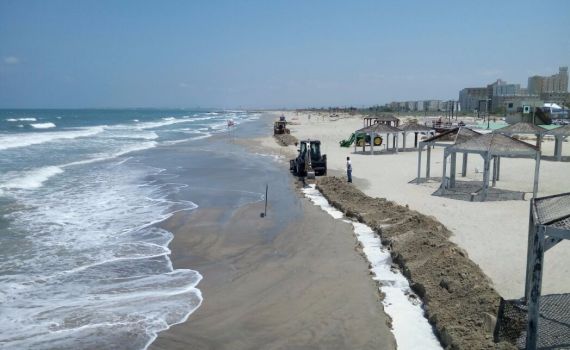 בשל תקלה הנפט נשפך לים; חוף הרחצה נסגר