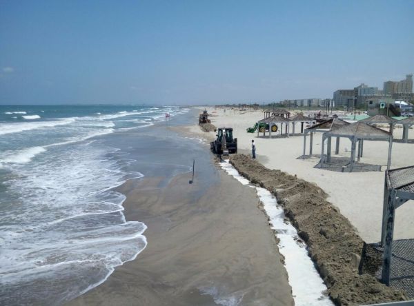 בשל תקלה הנפט נשפך לים; חוף הרחצה נסגר