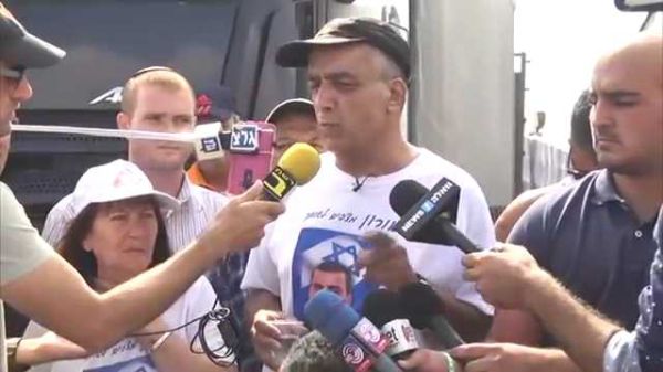 משפחת שאול חסמה את כניסת המשאיות לעזה