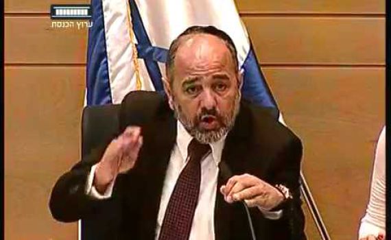 מחטף בועדת החינוך: "אתה חותמת גומי". צפו