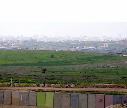 דרמה בגדר: אזרח ישראלי חצה את הגבול לעזה