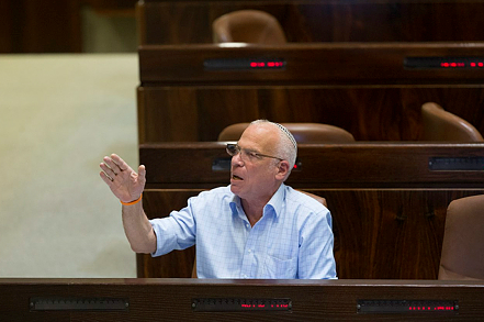 אורי אריאל מטיל פצצה: "מתקרב לקו האדום"