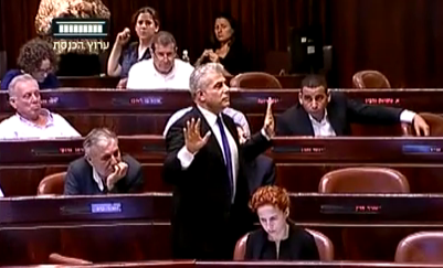 צפו • לפיד לפרוש: 'הייתה טעות, אתה לא שקרן'