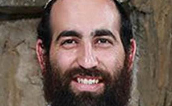 לתפקיד ציבורי דרוש: רב על חוט / דעה