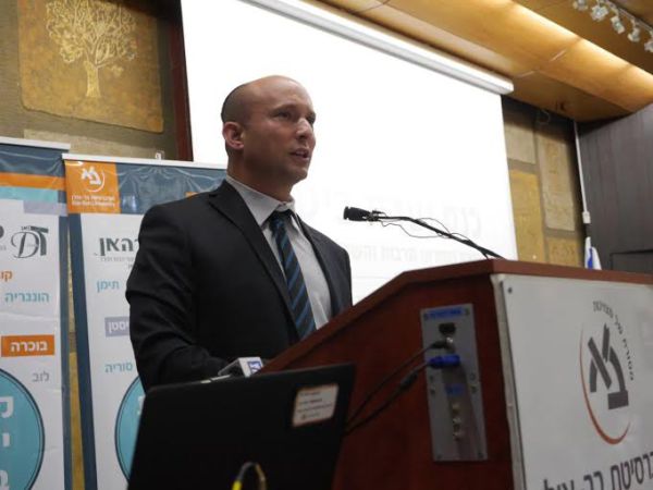 "כל כתבת ביקורת מוסיפה לי מוטיבציה"