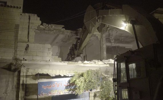 ירי על כוח צה"ל במהלך הריסת בית המחבל • צפו