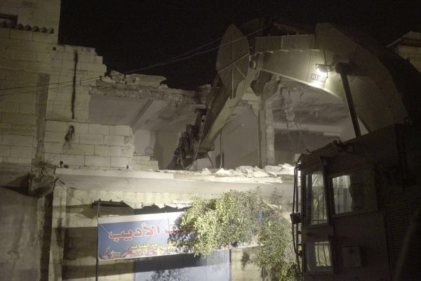 ירי על כוח צה"ל במהלך הריסת בית המחבל • צפו