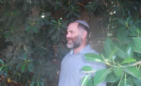 מאיפה הזלזול? 10 שאלות לדר' בני לאו