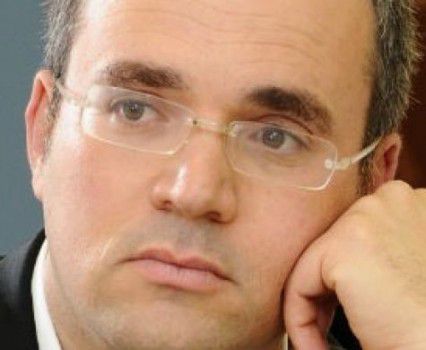 "לו היה לי אומץ הייתי קורע הבוקר שתי קריעות"