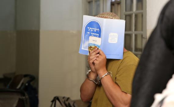 נער הגבעות תובע את השוטרים ב-30,000 שקל