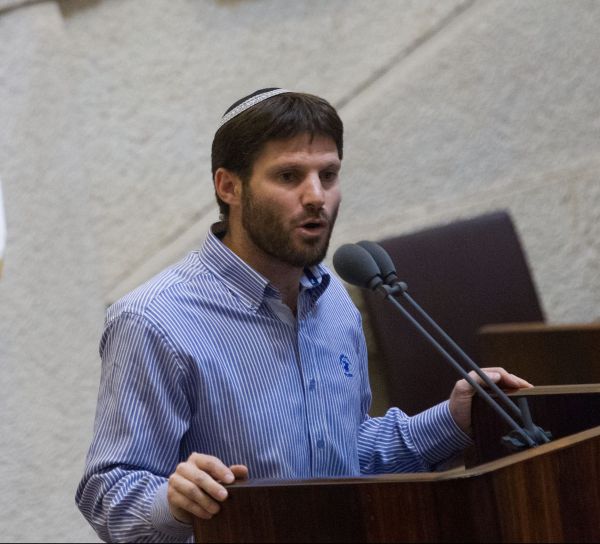 סמוטריץ לזנדברג: מוטב לך לסתום את הפה. צפו