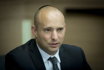 "שתיקתך מחפירה": בקורת חריפה על נפתלי בנט