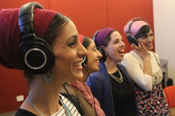 שפתי תפתח: סינגל חדש ללהקת הלל • לנשים בלבד