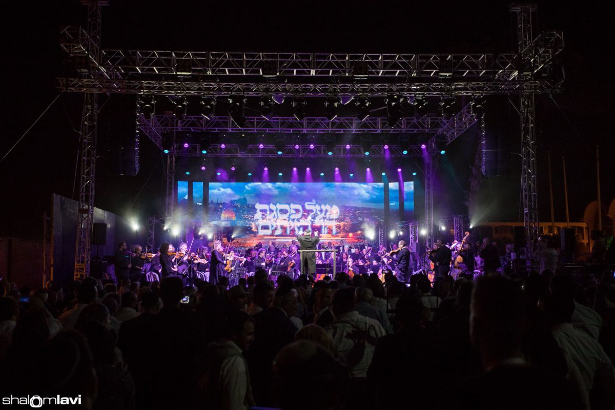 גלריה מרהיבה • מופע 'מעל פסגת הר הזיתים'