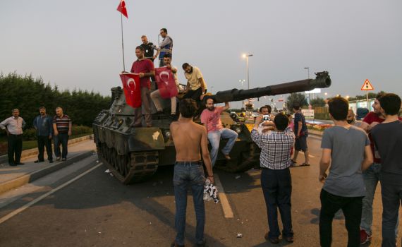 ניסיון הפיכה כושל בטורקיה – 265 הרוגים