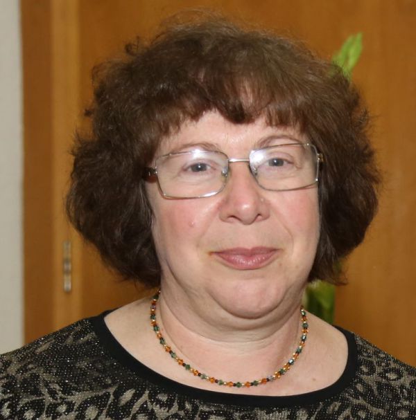 נעדיף רווקה ערירית על פני אם יחידנית? /תגובה