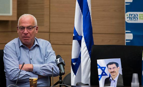 אורי אריאל מבהיר: "מאה אחוז גיבוי לשר בנט"