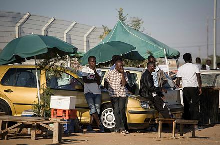 המחדל נעצר: 'קייטנת צה"ל למסתננים' הושהתה