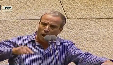 צפו ﻿• שטרן למוטי יוגב: "עלה לדוכן ובקש סליחה"