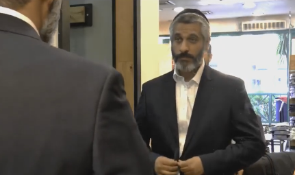 אביתר בנאי חושף לראשונה את חייו האישיים; צפו