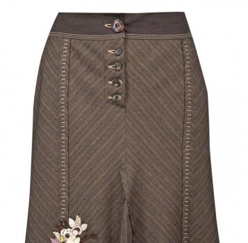 סערת באולפנית ישורון בעקבות נוהל החצאיות החדש: "כמו סעודיה"