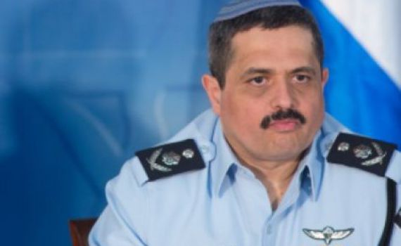 איתן אלשיך: "אבא לא מתרגש מהתקשורת"