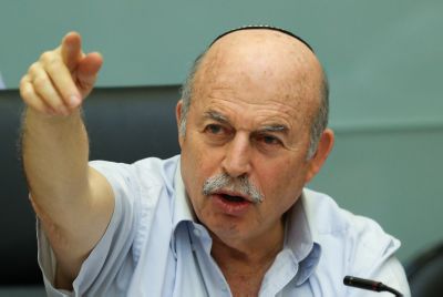 סלומינסקי הרחיק את שולי מועלם מהדיון על עמונה