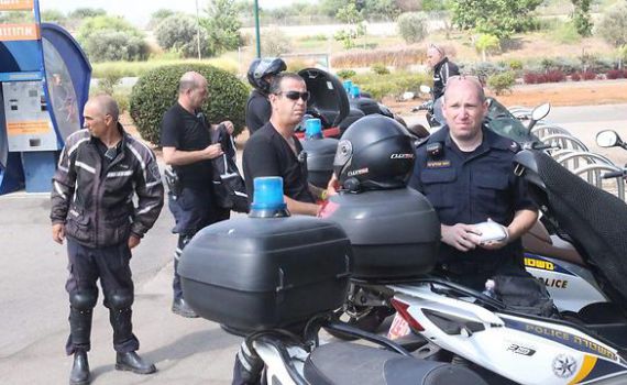 חיפושים נרחבים באזור ת"א ור"ג אחר חשוד