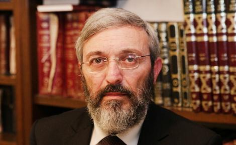 דב הלברטל מתנצל בפני משפחת מרק