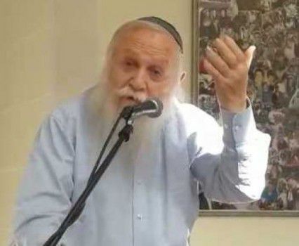 "יהודים חיים בחו"ל? איך יכול להיות דבר כזה?"