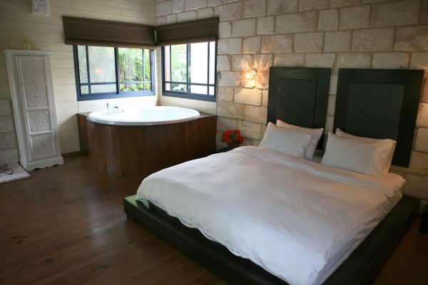 בעל הצימר ביטל: לפי ההלכה מגיע לנו פיצויים?