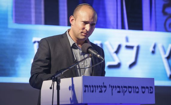 בנט גייס רבע מיליארד לקירוב יהודי חו"ל לדת