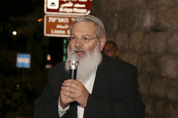 אלי בן דהן: "שיגעון של אדם אחד הפך לשיגעון לאומי"