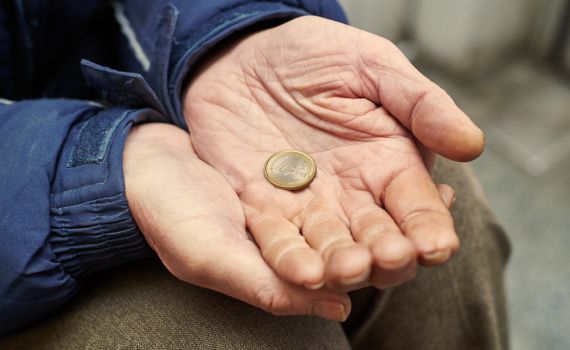 נחשפה כנופייה לניצול חרשים-אילמים בתעשיית הקבצנות