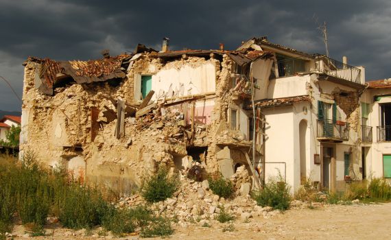 רעידת אדמה באיטליה: לפחות 247 הרוגים