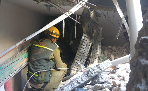 המחלצים דוממו את הכלים ושמעו את הלכודים