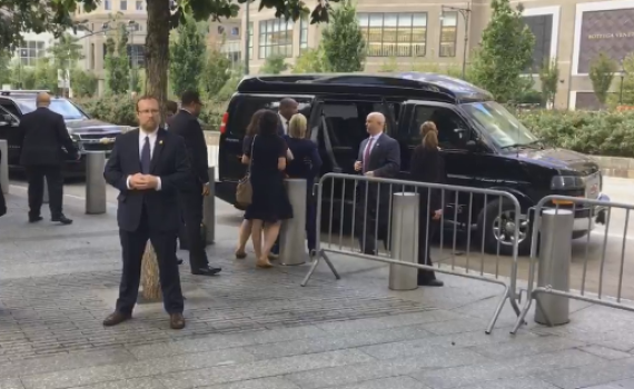 הקריסה של הילרי •במטה מתעקשים: מדובר בדלקת ריאות