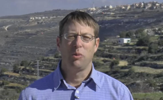 אורי בנק התפטר: לא יכול להמשיך לכהן לצד פרל