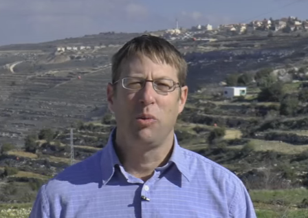 אורי בנק התפטר: לא יכול להמשיך לכהן לצד פרל