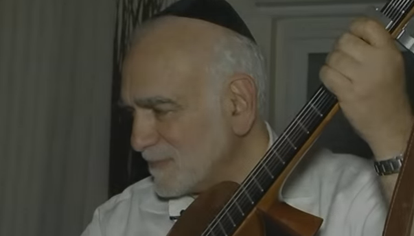 הרב נגד המשלחת היפנית לריו: 'אדרוש תמלוגים'