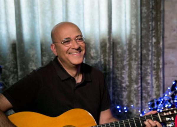 האזינו: יהורם גאון בביצוע חדש ל'אדרבה'