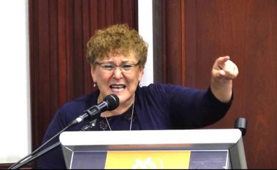 "רוצה להעמיד את הקב"ה למשפט"