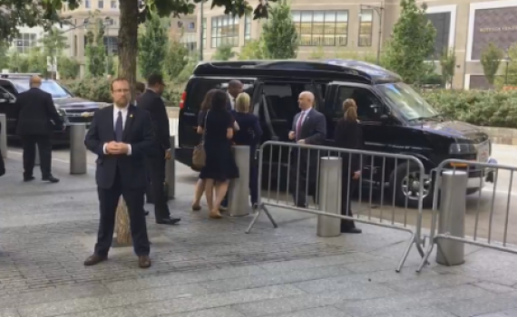 הגרסה של הילרי קלינטון ל"אירוע הקריסה"