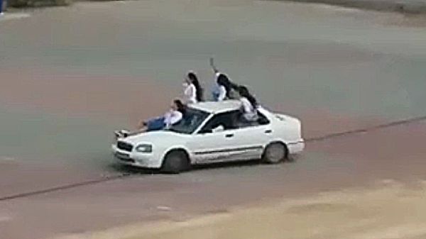 "אירוע חמור": כך פתחו בנות האולפנא את שנת הלימודים