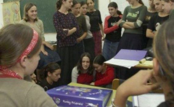 "8% מהמצהירות הדתיות לא לומדות בבי"ס דתי"