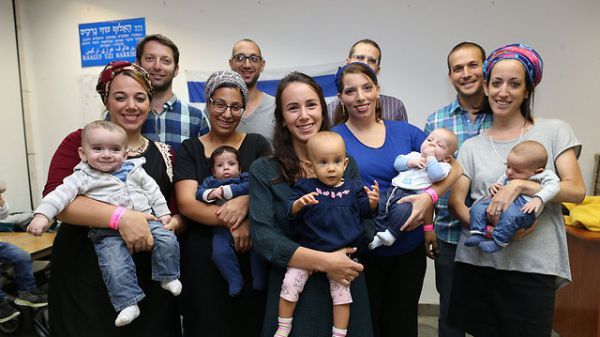 יעל קיבלה צל"ש בנוכחות תינוקות על שם ינאי