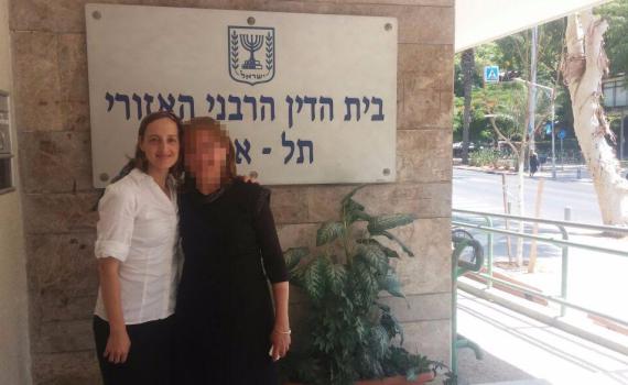 מזעזע: האישה התגרשה; הרב סירב למסור לה את הגט