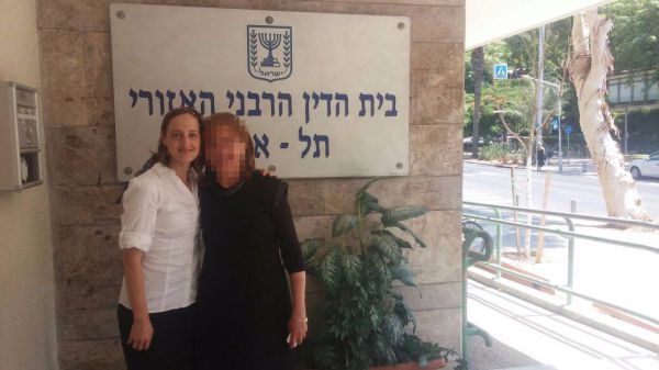 מזעזע: האישה התגרשה; הרב סירב למסור לה את הגט